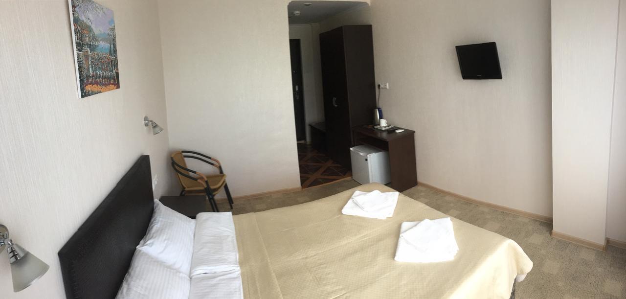 Hôtel Iceberg à Pizunda Extérieur photo