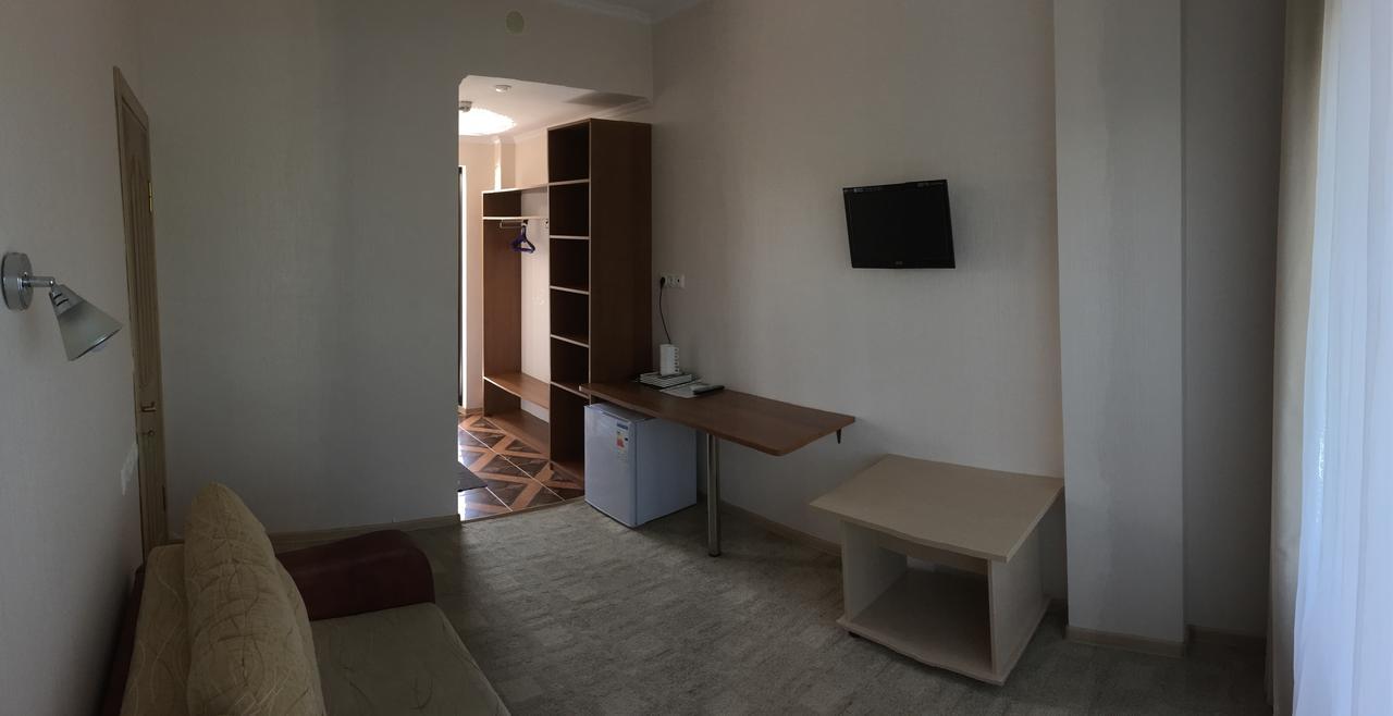 Hôtel Iceberg à Pizunda Extérieur photo